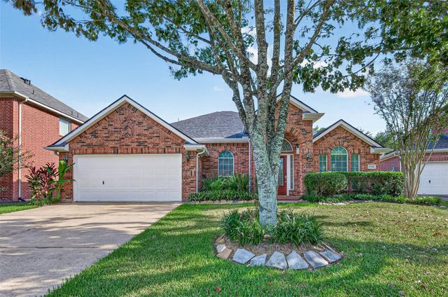 11324 Windy Dawn Dr — Shadow Creek Ranch Sf-8b Pear