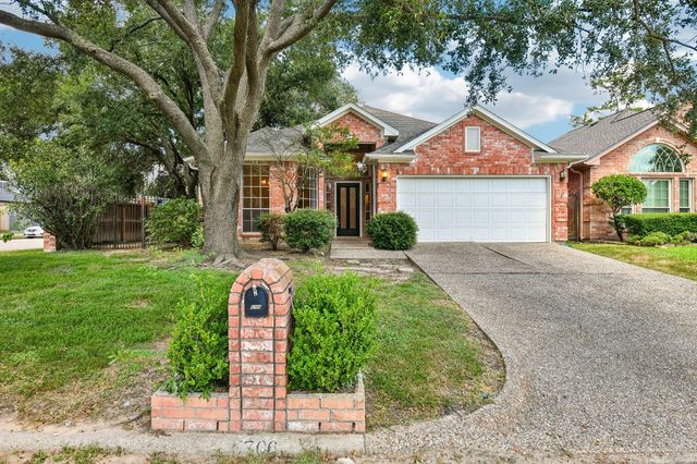6706 Prairie Dunes Dr — Champions Place