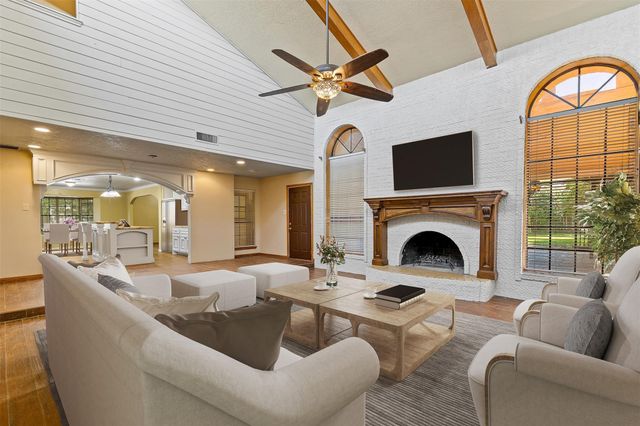 10703 Crestfield Ct — Norchester South