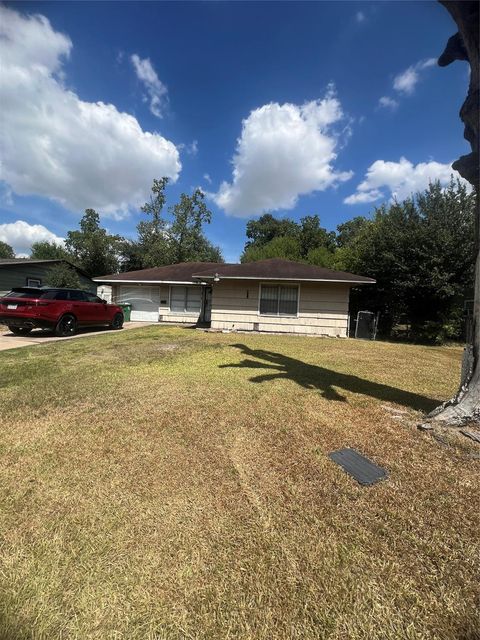 5715 Westover St — Belfort Park Sec 05