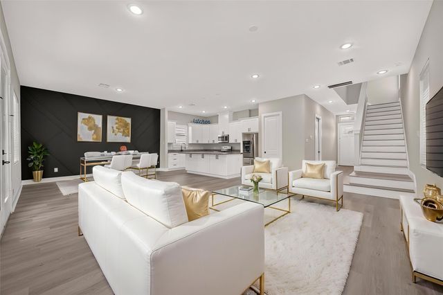 4930 Wunder Way — Wunderlich Residential