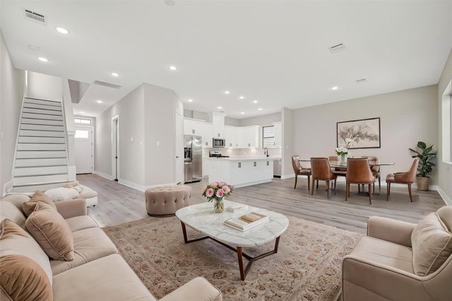 4902 Wunder Way — Wunderlich Residential