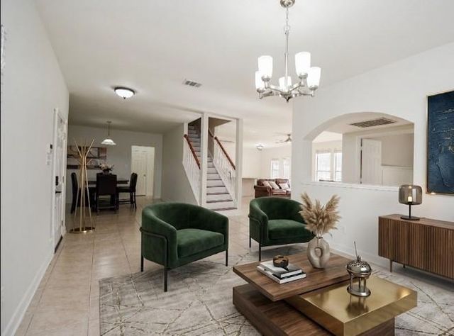 1607 Rustic Hollow Ln — Oak Park Trails