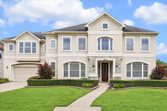 2210 BYWATER Dr — LAKES OF PARKWAY