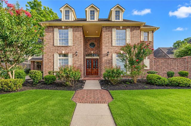 1131 Plantation Dr — Pecan Grove Plantation Sec 5