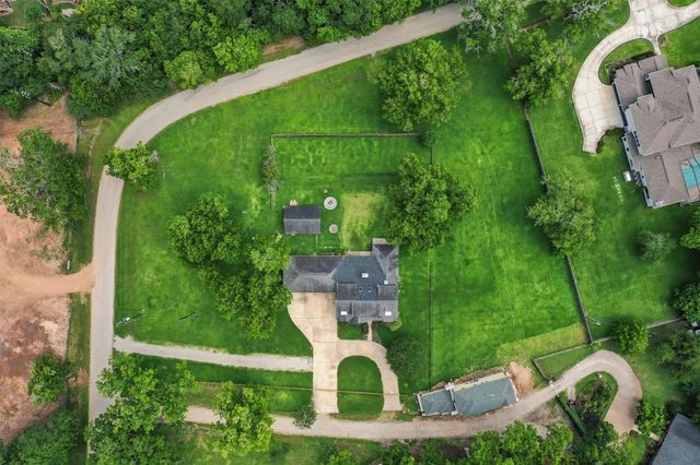 5511 Greentree Drive Dr — Wm S Little