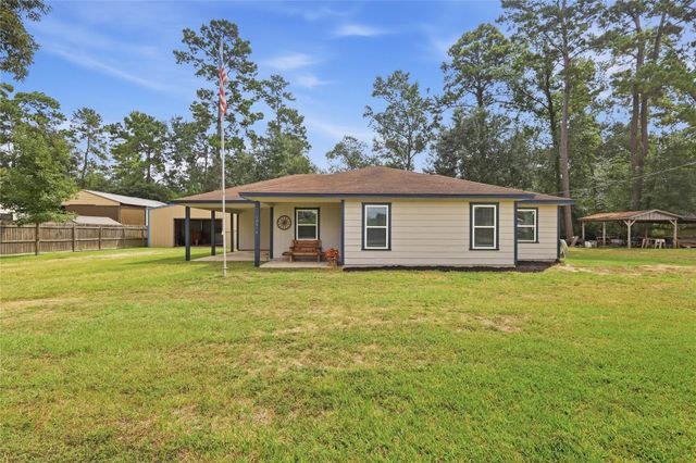 10516 Fairview Dr — Lake Chateau Woods 06