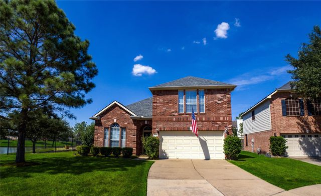 24526 Jocelyn Park Ct — Lakecrest