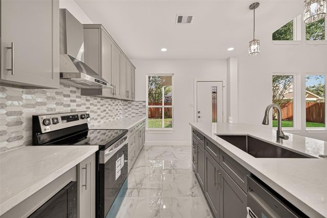 2111 Pinecreek Pass Ln — Castle Rock Sec 01