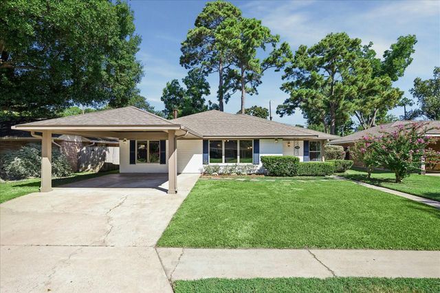 2226 Lamonte Ln — Oak Forest