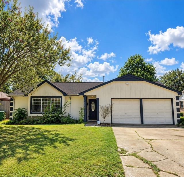 11010 Sageriver Dr — Sagemont
