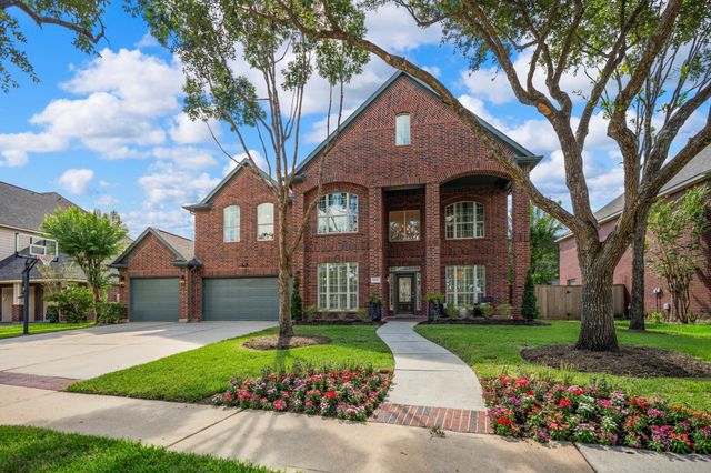 2127 Linden Rock Dr — Country Lakes At Grayson Lakes