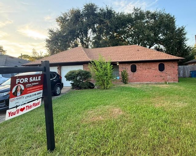 6134 Elkwood Forest Dr — Inwood North Sec