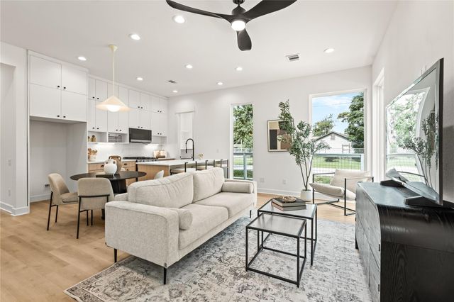 7444 Tremper St — Tremper Court