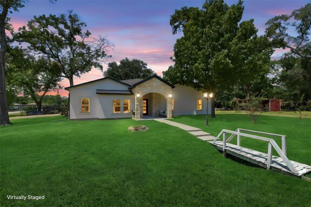 8005 Shagwood Dr — Hampton Oaks Sec 02