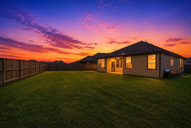 2952 Golden Dust Dr — Sunterra Sec 29