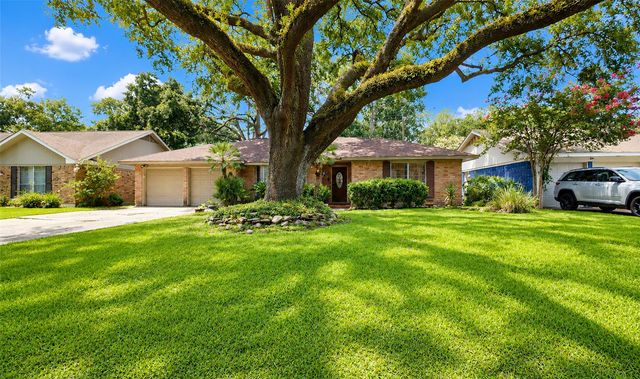 2322 Carleen Rd — Candlelight Estates Sec 01