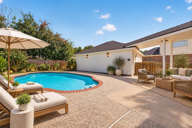 2019 Westshore Dr — Lakeshore Point At Brightwater