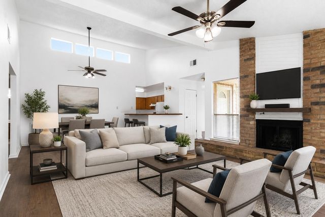 6922 Skyline Park Dr — Highland Creek Village