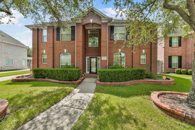 2806 Capecrest Dr — Crestwood Cove At Silverlake