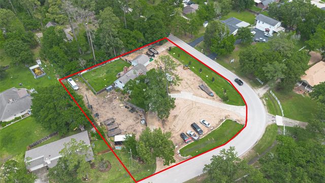 30207 E Geneva Dr — Spring Hills 03
