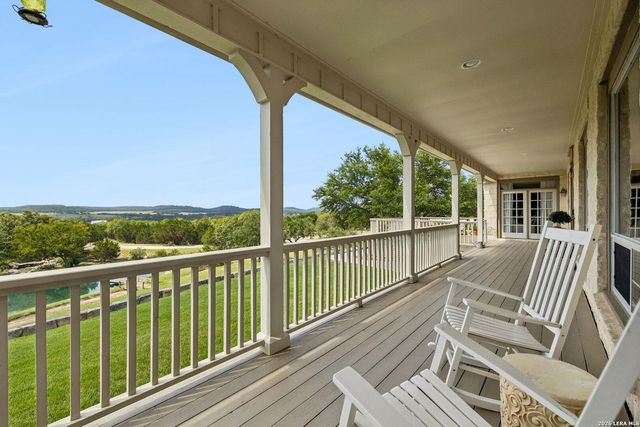 309 Lake View — Lake Country