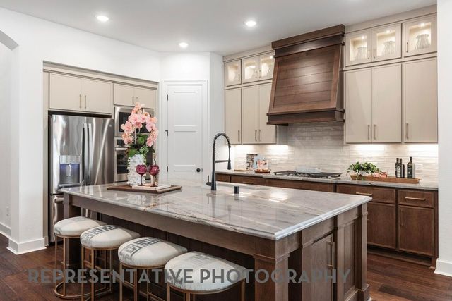 31523 Bramble Hollow Ct — Cross Creek West