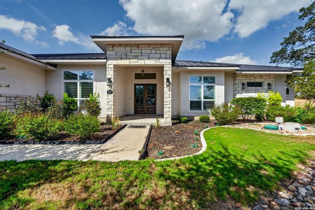 909 Annabelle Ave — BELLE OAKS RANCH
