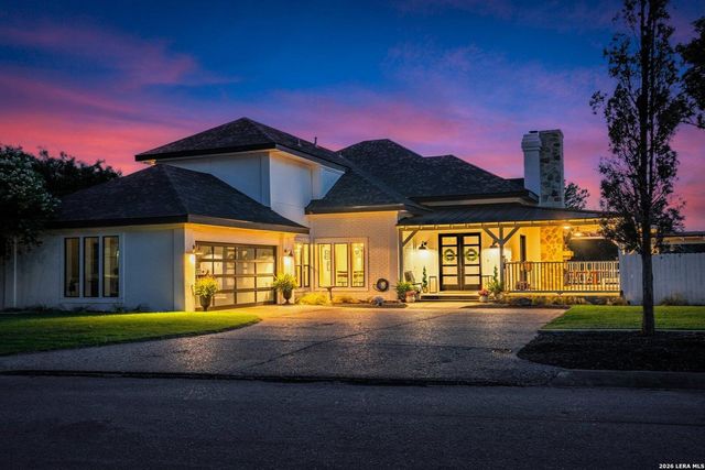 509 Oakland Hills Ln — Riverhill