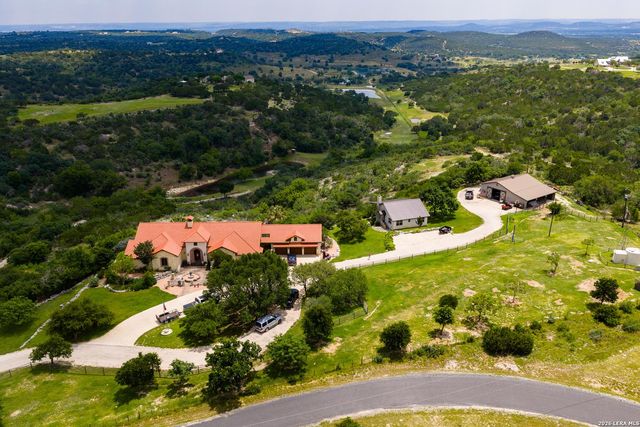 370 RANCH HOUSE RD — CREEKWOOD