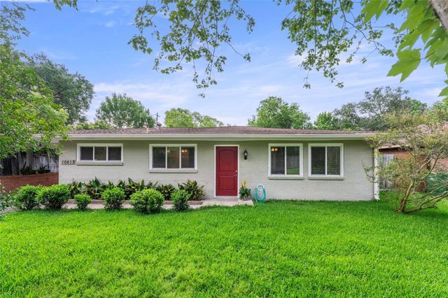 10613 Willowgrove Dr — Willow Bend